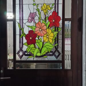 Puerta con Vitral Floral